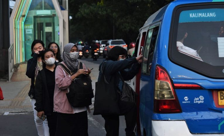 160 Mobil Jak Lingko Gunakan Kartu Pengawasan Palsu Kena Sanksi