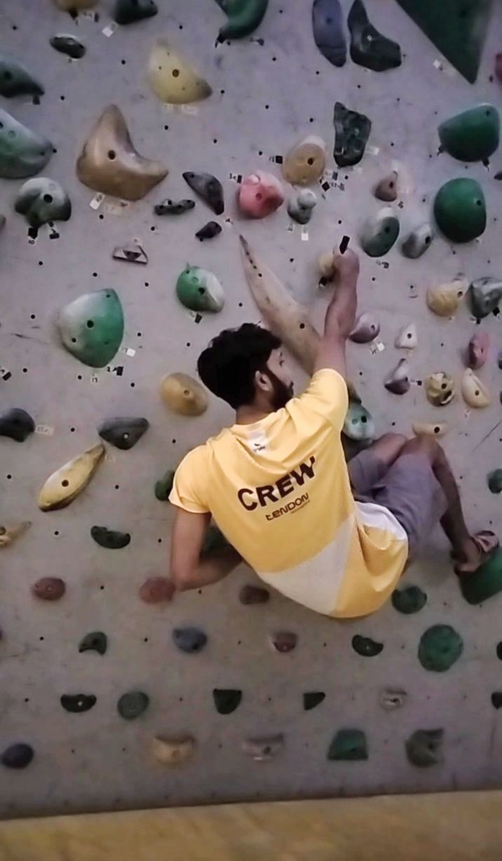 Ingin Coba Panjat Tebing dan Bouldering? Ini Pentingnya Latihan Kekuatan Jari serta Genggaman