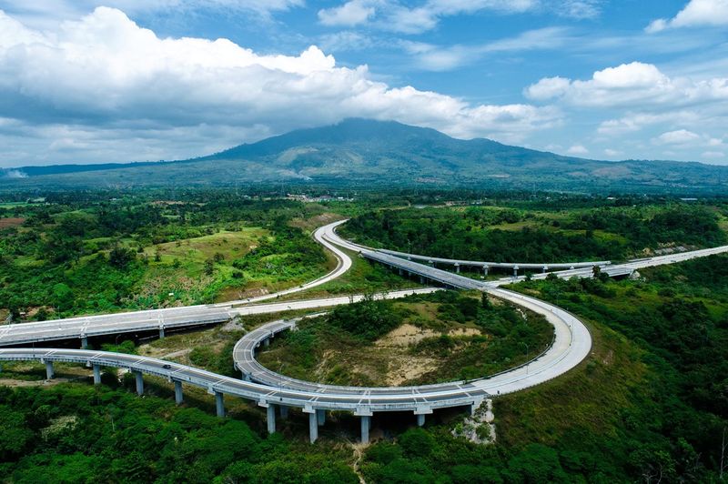 1 Dekade Jalan Tol Trans Sumatra Membangun Daerah