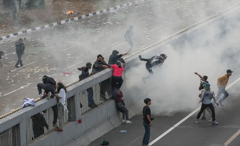 Taufik Basari Minta Polda Bebaskan Peserta Aksi