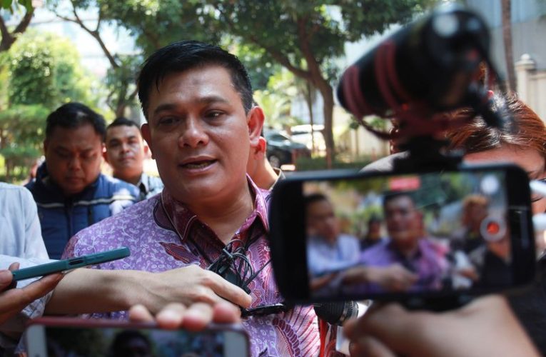 Polisi Tangkap Peretas Server pulsa Smartfren hingga Rp350 juta