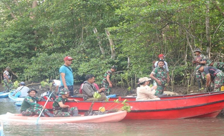 Kodim 1611Badung Bali Lakukan Penanaman Bakau di Taman Hutan Raya Ngurah Rai