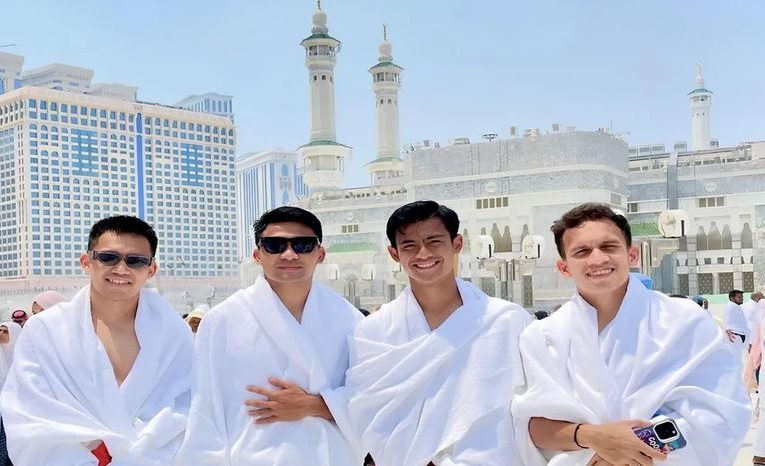 Jelang Laga Kontra Arab Saudi, 14 Pemain Timnas Jalani Umrah