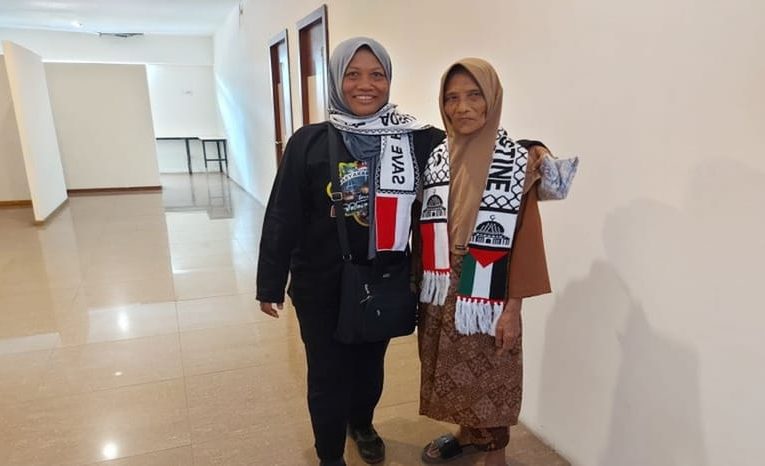 Nenek Penjual Kacang di Batam Donasikan Rp14 Juta untuk Palestina