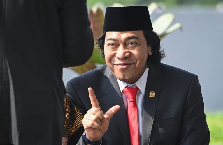 Senator Komeng Komit Perjuangkan Hari Komedi