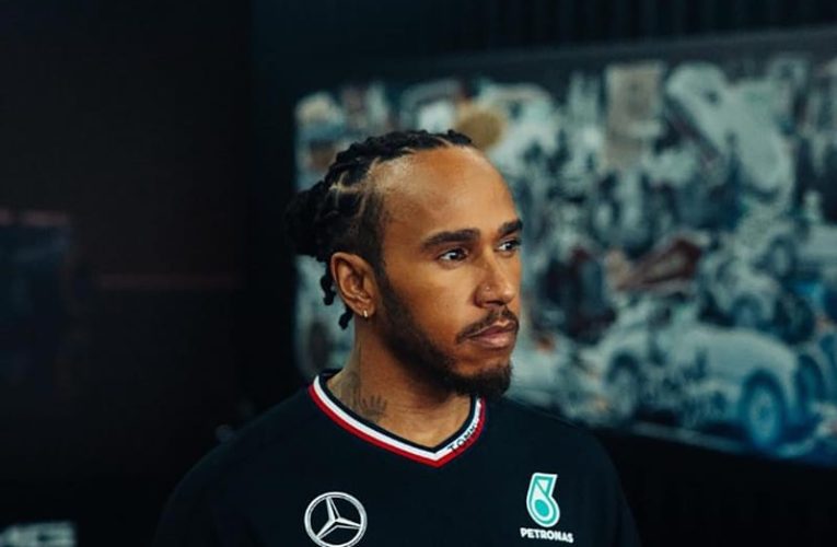 Frustrasi dengan Mercedes, Lewis Hamilton Ibaratkan Timnya seperti Pemain Golfing