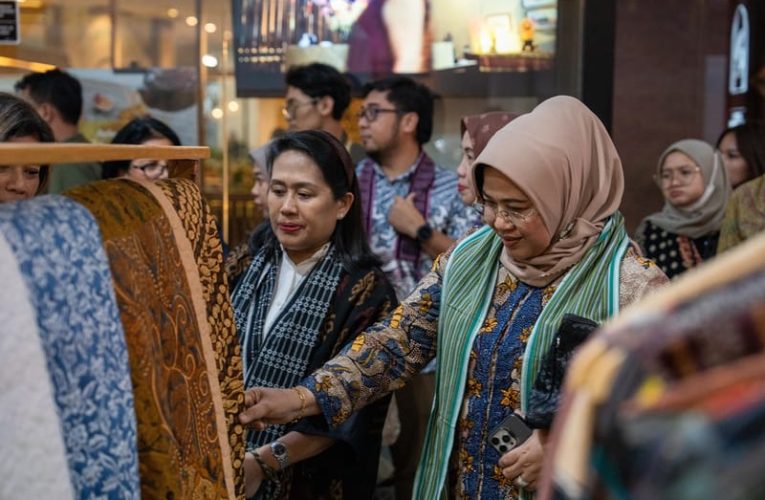 Dorong Pertumbuhan UMKM Sektor Kriya, Kementerian BUMN Gelar BerKRIYAsi di Jakarta dan Makassar