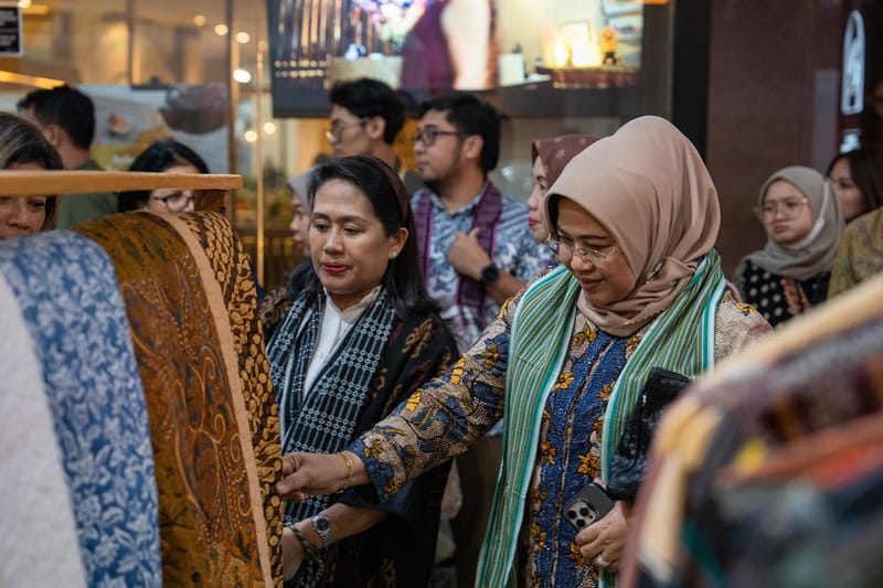 Dorong Pertumbuhan UMKM Sektor Kriya, Kementerian BUMN Gelar “BerKRIYAsi” di Jakarta dan Makassar