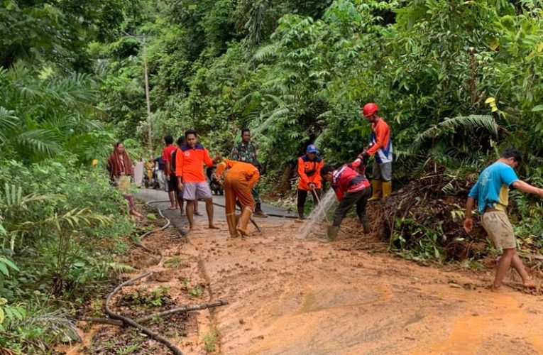 Longsor Landa Desa Malilingin Hulu Sungai Selatan