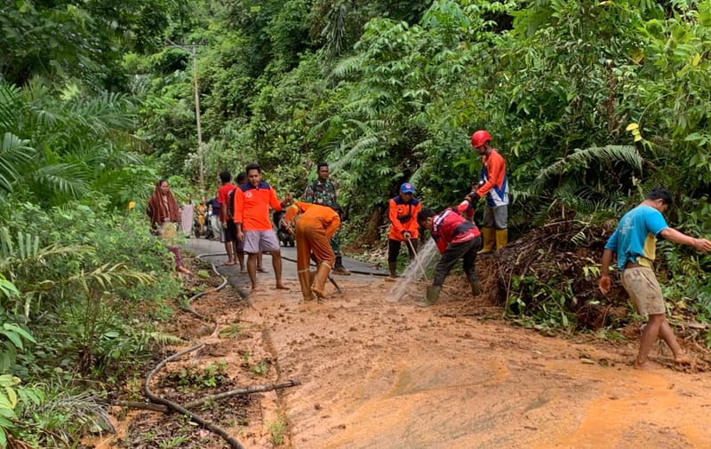 Longsor Landa Desa Malilingin Hulu Sungai Selatan