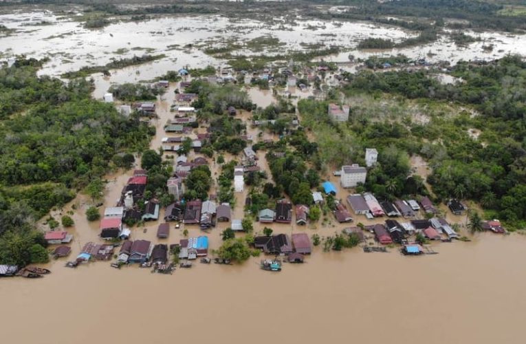 BNPB Terjunkan Tim Distribusi untuk Korban Banjir yang Rendam 32 Desa di Kalteng