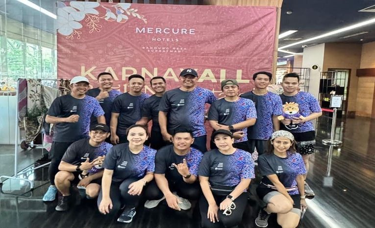 Memperkenalkan Keindahan Batik lewat KarnavALL Batik Indonesia di ibis Bandung Trans Studio