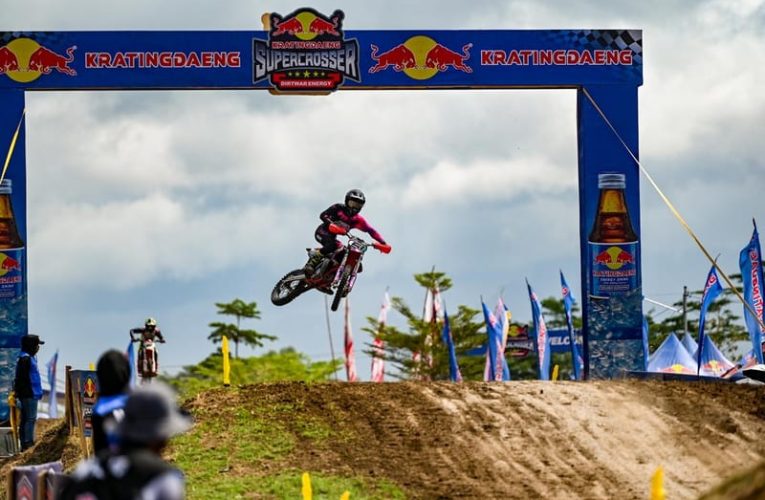 250 Crosser Adu Nyali di Seri Pamungkas Kratingdaeng Supercrosser 2024