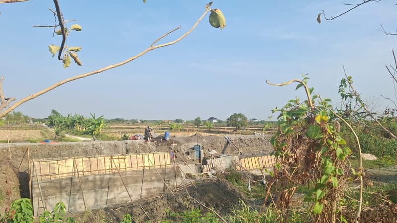 Sebagian Tanggul Kali Plalangan yang Jebol Diperbaiki Permanen