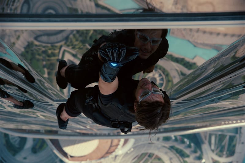 8 Rekomendasi Film Action yang Dibintangi Tom Cruise