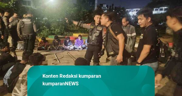 Operasi Berantas Jaya: 24 Pelaku Tawuran Ditangkap, Celurit Disita