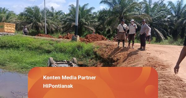 Mobil Hilang Kendali di Jalan Licin, Lansia Asal Sintang Meninggal di Kubu Ray